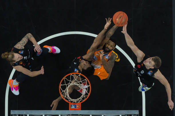 回到后场 回到后场