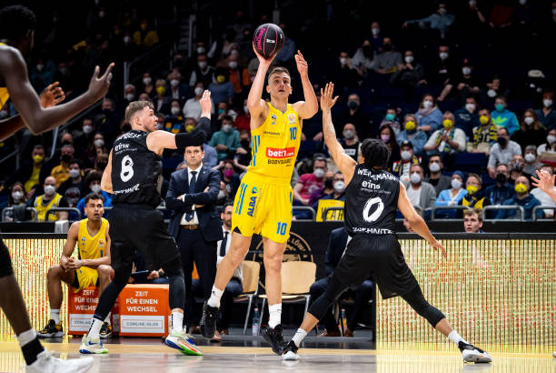 球员职业生 球员职业生